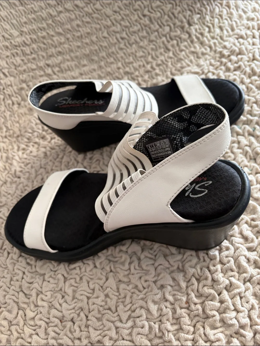 Skechers Memory Foam Women’s Black and White Slip-On Elastic Strap Sandals